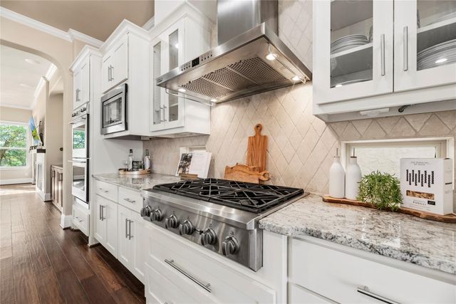 1006 Old Oyster Trail, Sugar Land, TX 77478