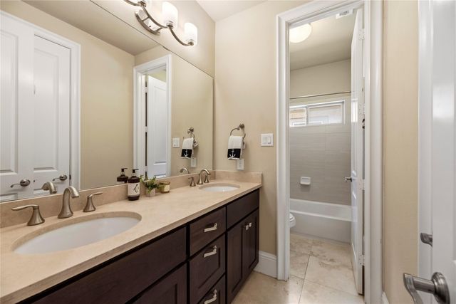 1006 Old Oyster Trail, Sugar Land, TX 77478