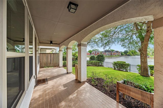 1006 Old Oyster Trail, Sugar Land, TX 77478