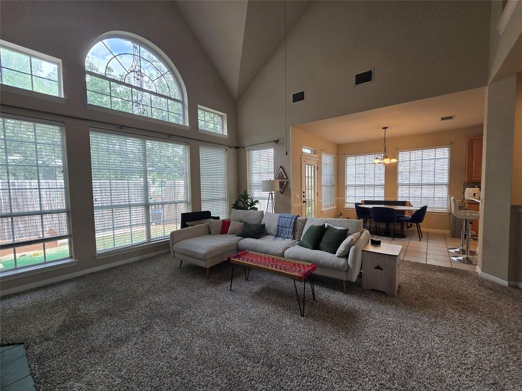 10620 Chestnut Ridge RD, Austin, TX 78726