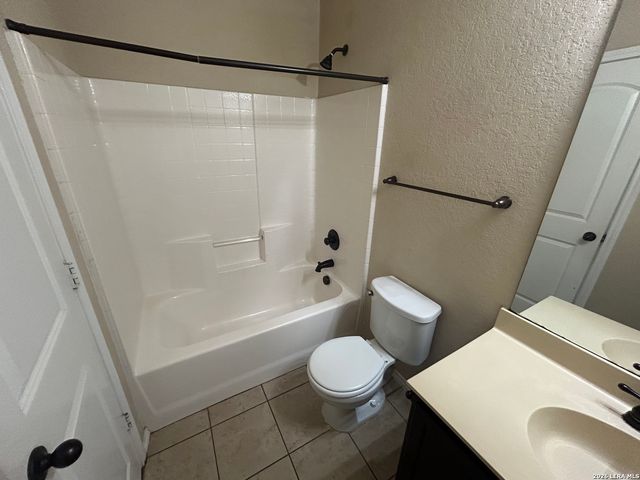 298 ROSALIE DR, New Braunfels, TX 78130