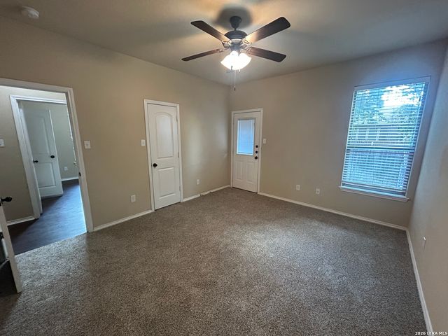 298 ROSALIE DR, New Braunfels, TX 78130