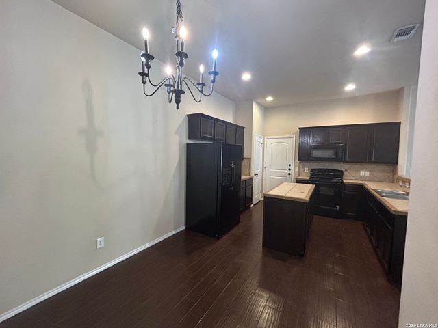 298 ROSALIE DR, New Braunfels, TX 78130