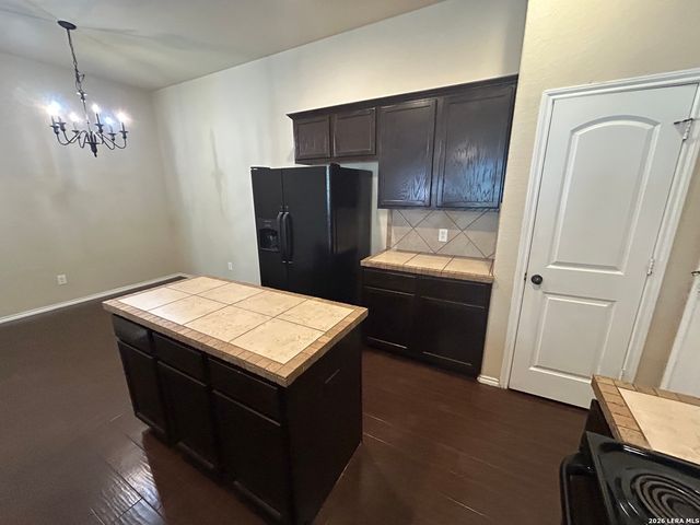298 ROSALIE DR, New Braunfels, TX 78130