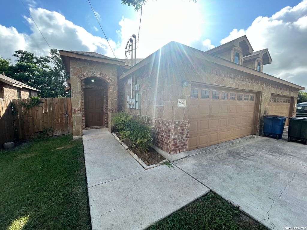 298 ROSALIE DR, New Braunfels, TX 78130