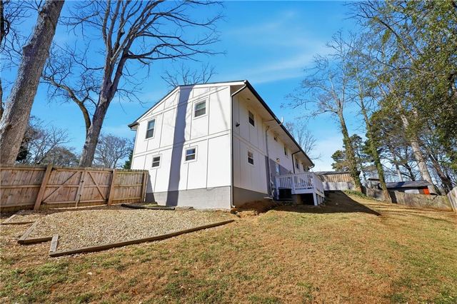 2629 Henderson Road, Tucker, GA 30084