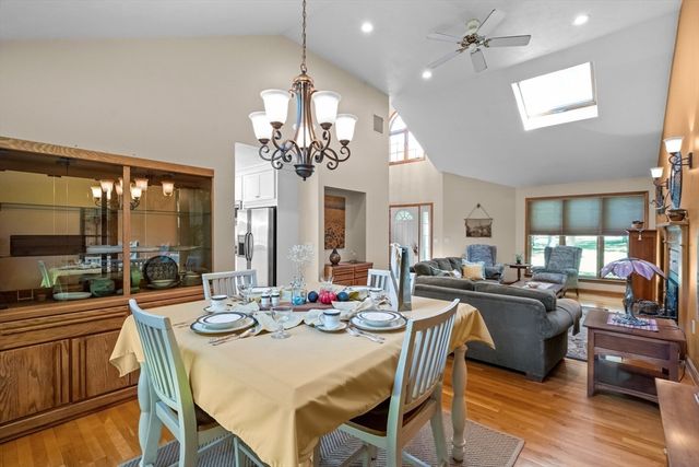 1835 Oak Grove Dr, Dighton, MA 02764