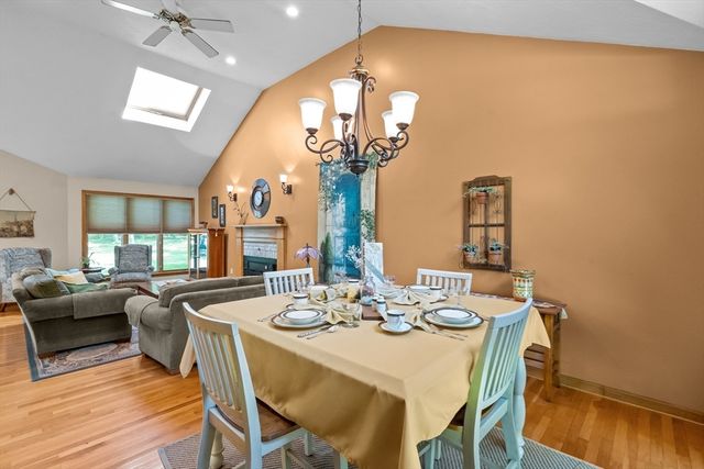 1835 Oak Grove Dr, Dighton, MA 02764