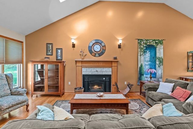 1835 Oak Grove Dr, Dighton, MA 02764