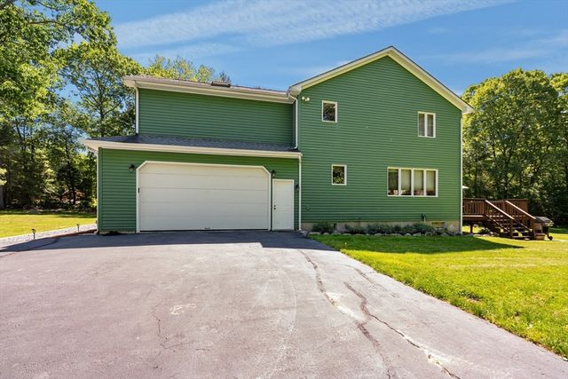 1835 Oak Grove Dr, Dighton, MA 02764
