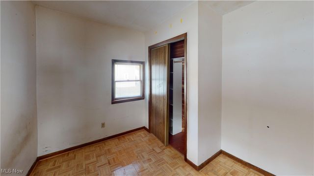 33 Hill Street, Adena, OH 43901