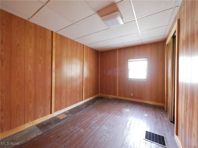 33 Hill Street, Adena, OH 43901