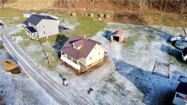 33 Hill Street, Adena, OH 43901