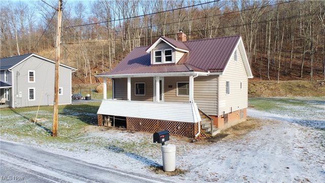 33 Hill Street, Adena, OH 43901