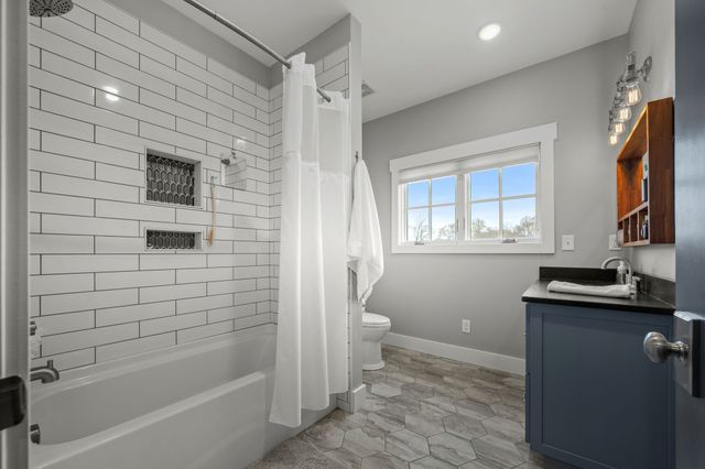 426 BRUNSWICK COURT, Tullahoma, TN 37388