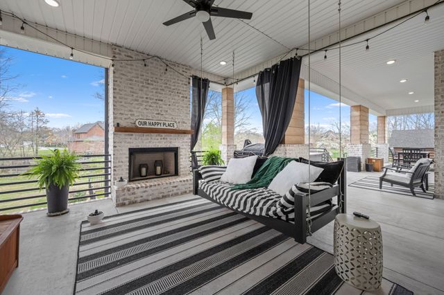 426 BRUNSWICK COURT, Tullahoma, TN 37388