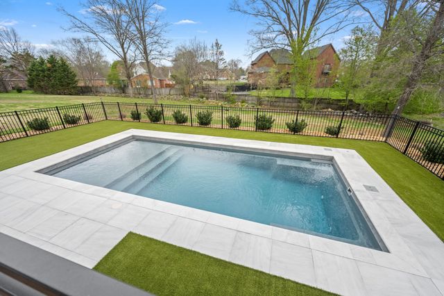 426 BRUNSWICK COURT, Tullahoma, TN 37388