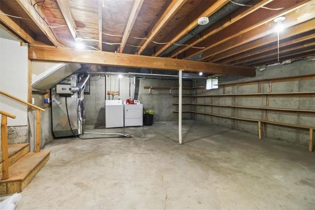 703 E Maple Street, Archie, MO 64725