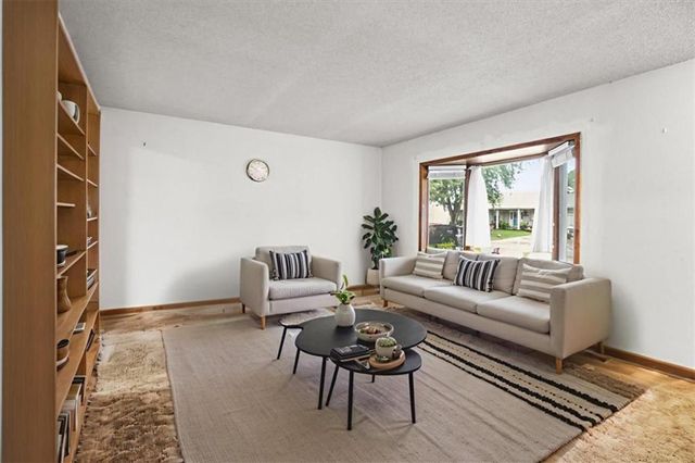703 E Maple Street, Archie, MO 64725
