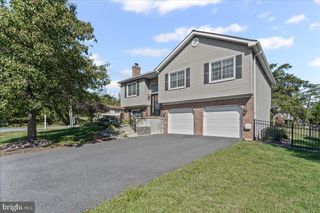 217 LINCOLN DR, Reading, PA 19606