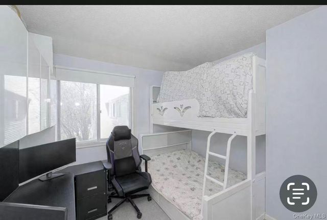 212 ilyssa way, Staten Island, NY 10312