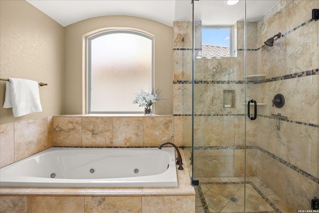 106 HANNAH LN, Boerne, TX 78006