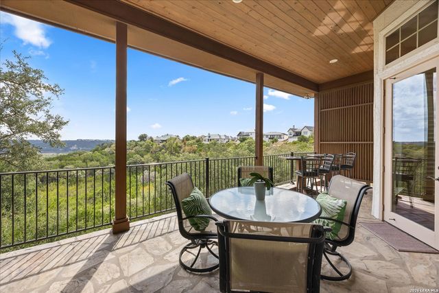 106 HANNAH LN, Boerne, TX 78006