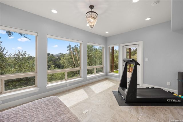 106 HANNAH LN, Boerne, TX 78006