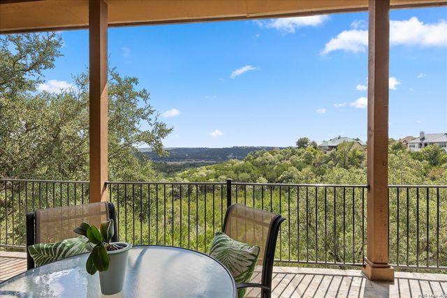 106 HANNAH LN, Boerne, TX 78006