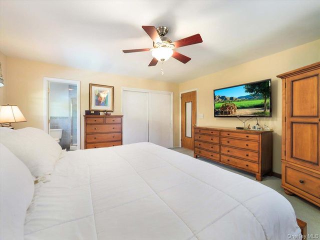 9 Dogwood Lane, Orangeburg, NY 10962