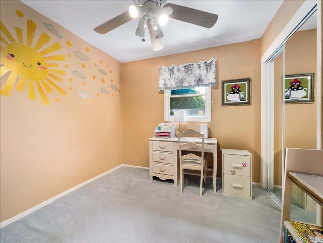 9 Dogwood Lane, Orangeburg, NY 10962