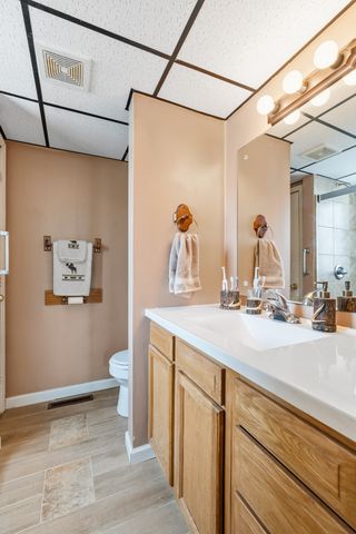 722 Driftwood Dr, Lobelville, TN 37097