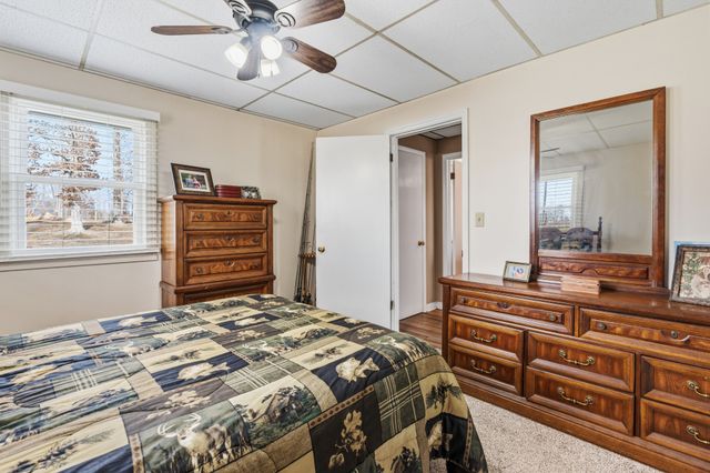 722 Driftwood Dr, Lobelville, TN 37097