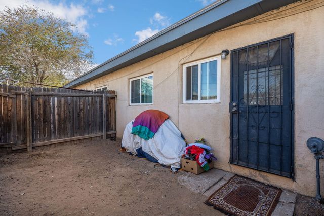401 Vermont Street NE, Albuquerque, NM 87108