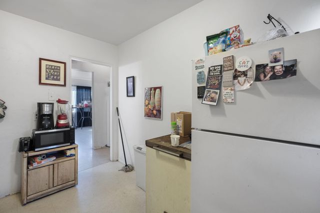 401 Vermont Street NE, Albuquerque, NM 87108