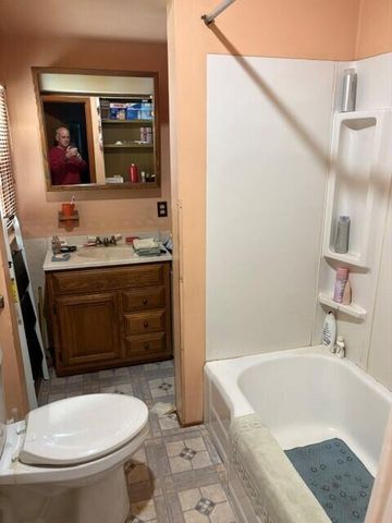 7135 Oakdale Avenue, Hammond, IN 46324