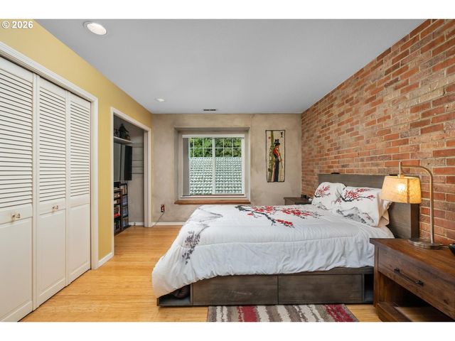 1840 REES HILL Rd 19, Salem, OR 97306