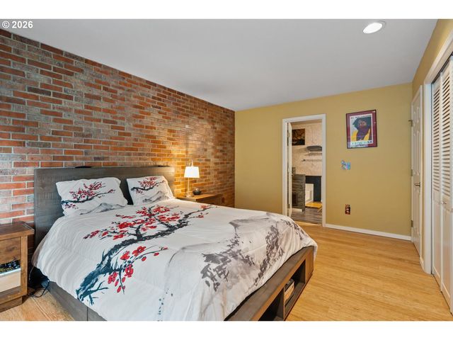 1840 REES HILL Rd 19, Salem, OR 97306