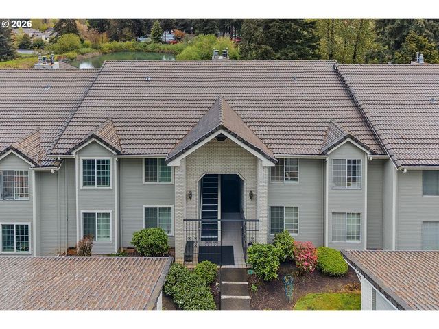 1840 REES HILL Rd 19, Salem, OR 97306