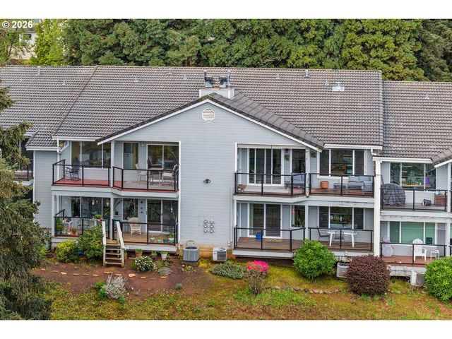 1840 REES HILL Rd 19, Salem, OR 97306