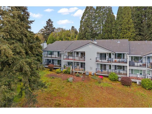 1840 REES HILL Rd 19, Salem, OR 97306