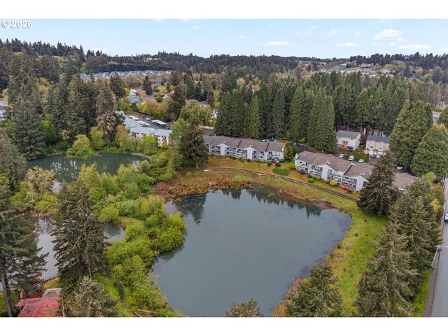 1840 REES HILL Rd 19, Salem, OR 97306