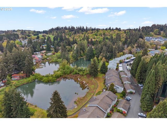 1840 REES HILL Rd 19, Salem, OR 97306