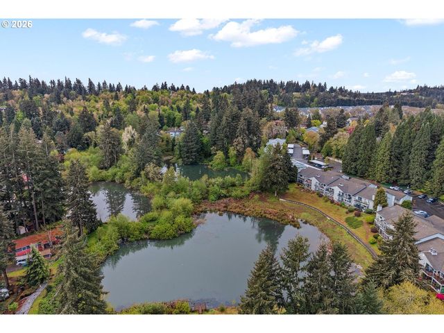 1840 REES HILL Rd 19, Salem, OR 97306