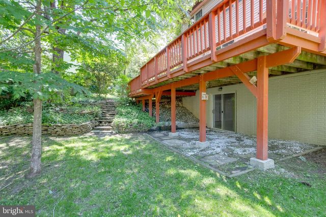 9202 DOROTHY LN, Springfield, VA 22153