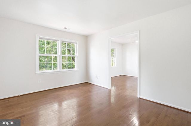 9202 DOROTHY LN, Springfield, VA 22153
