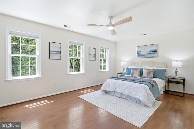 9202 DOROTHY LN, Springfield, VA 22153