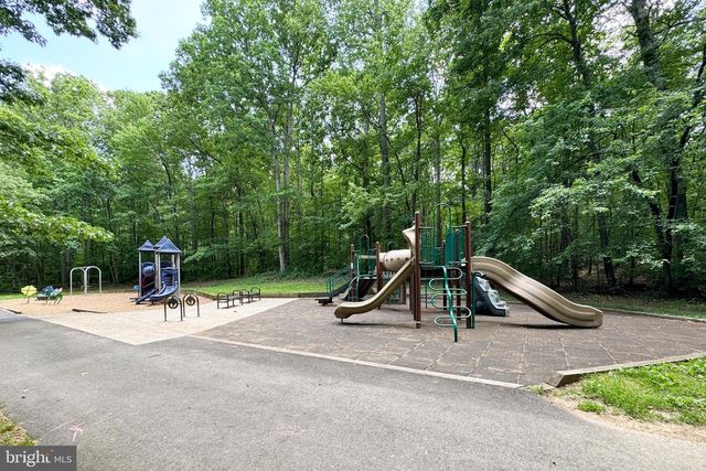 9202 DOROTHY LN, Springfield, VA 22153