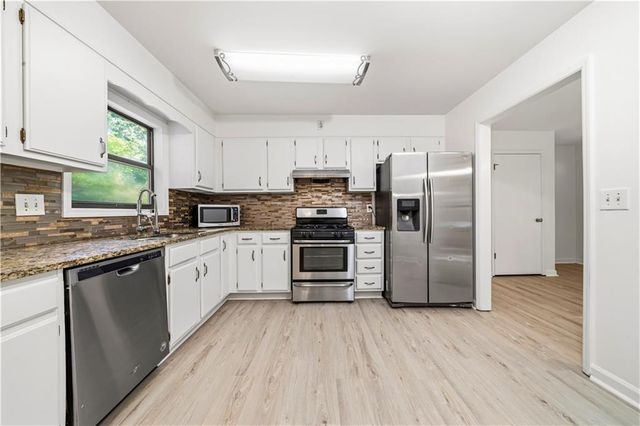 6055 Steel Wood Drive NW, Kennesaw, GA 30152