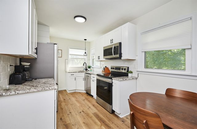 4901 SW 12th Street, Des Moines, IA 50315